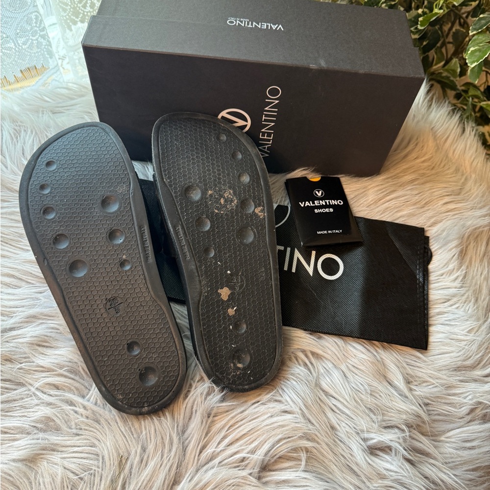 Valentino Moira Slide Sandals - Picture 10 of 11